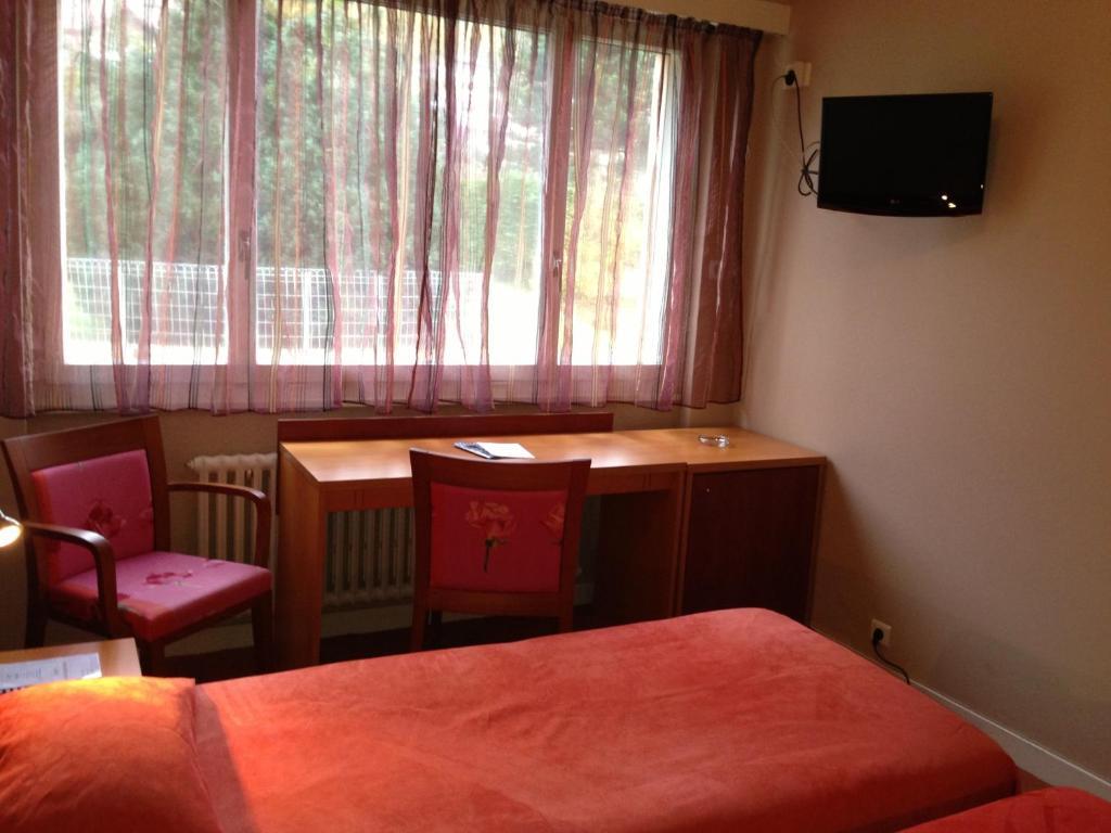 Hotel Le Jura Divonne-les-Bains Room photo